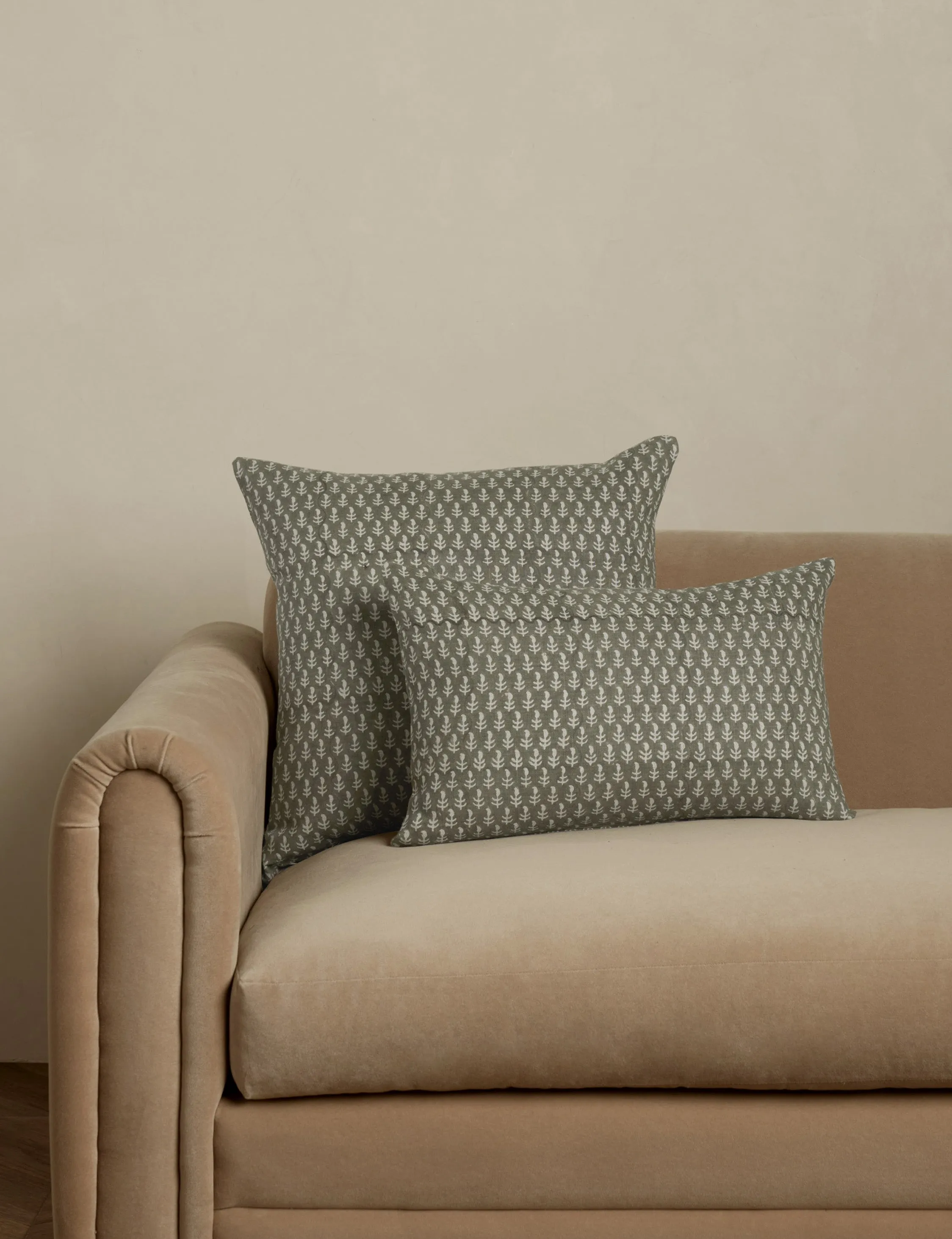 Agnes Linen Pillow