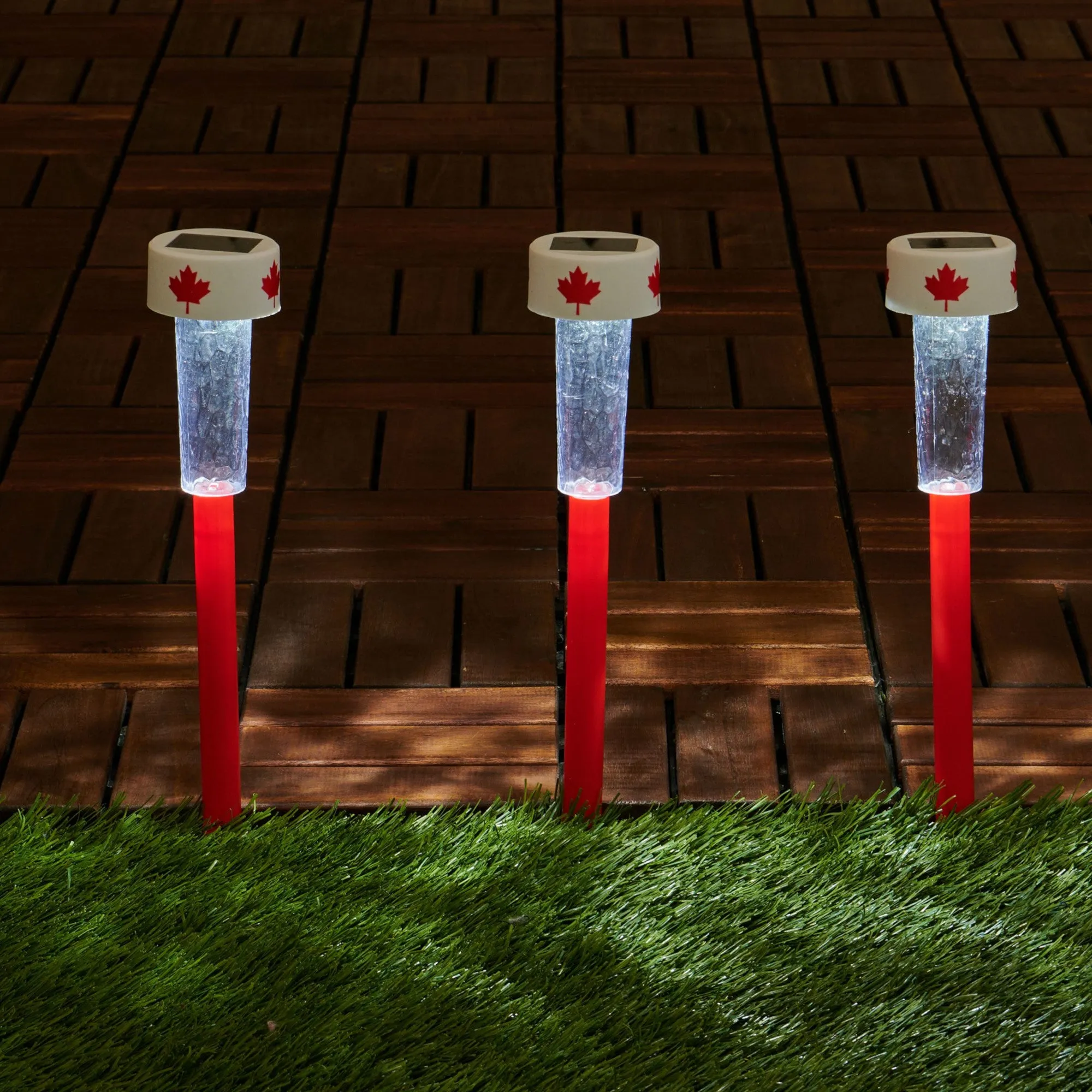 Canada Solar Stake Light, 3-Pack