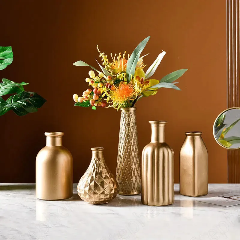 Embossed Golden Glass Vase European Classic Hydroponic Vases Gold-plating Process Medium Flower Pots Decorative Ornaments
