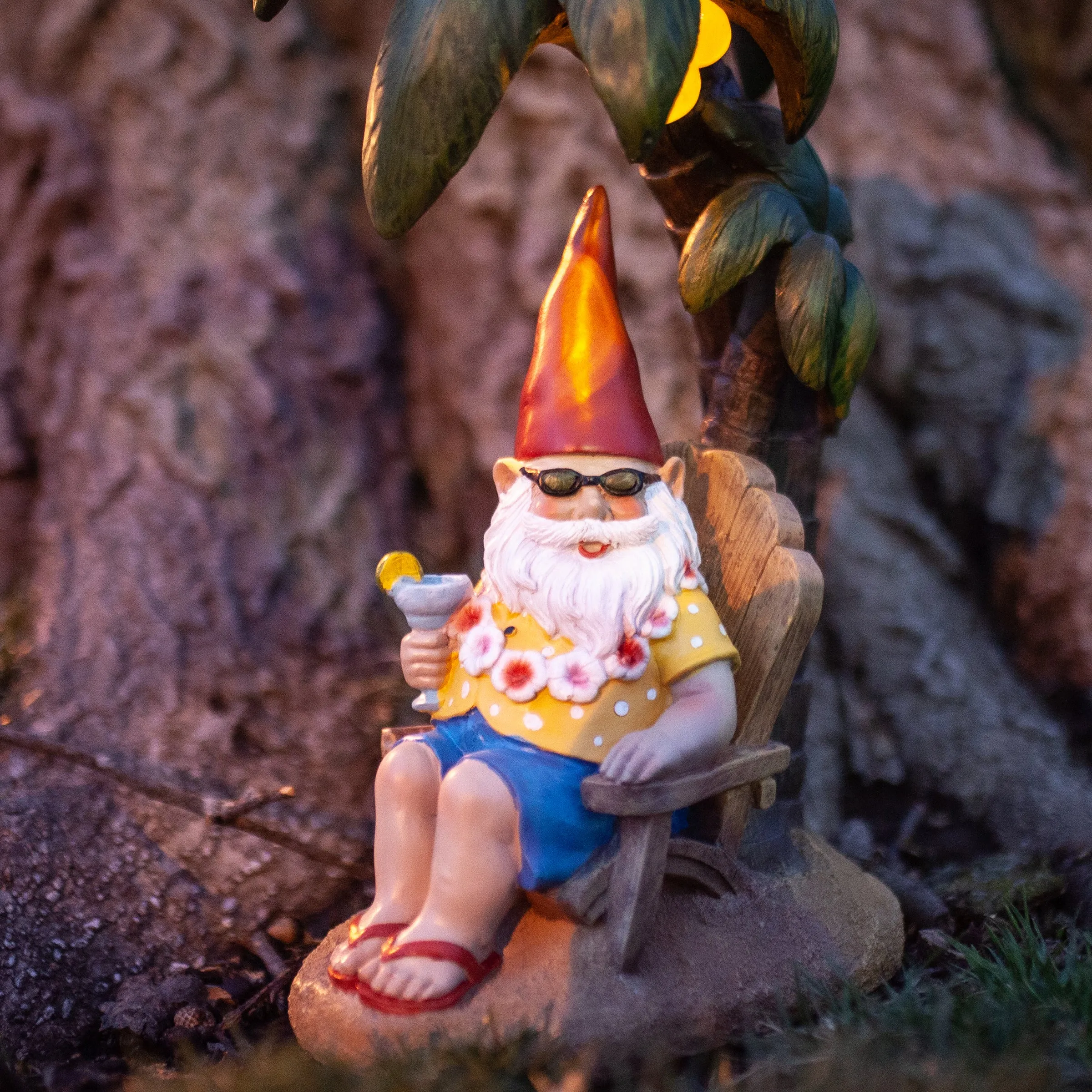 Good Time Solar Tropical Tony Beach Gnome Under a Palm Tree Garden Statue, 16 Inch