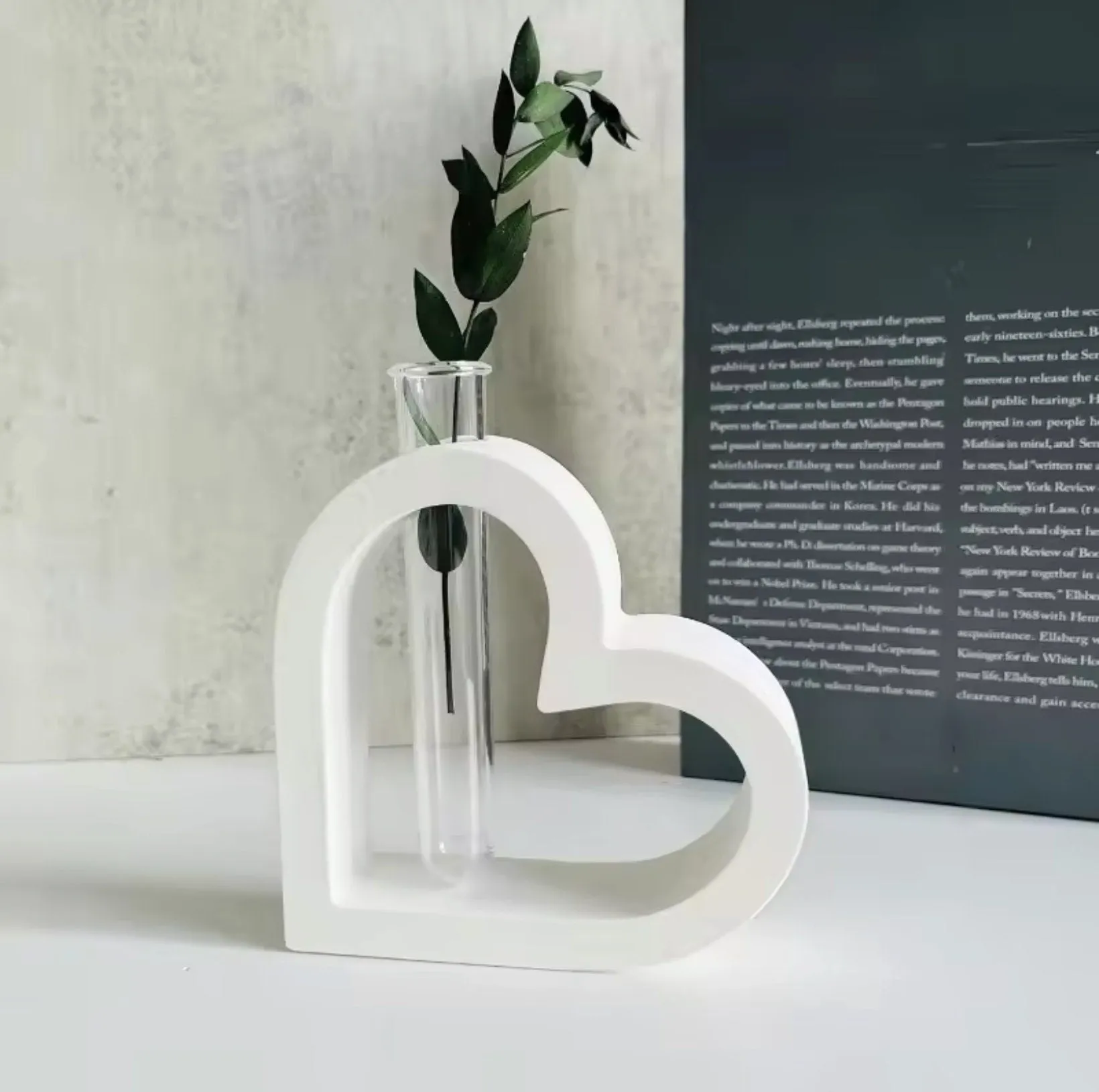 Hydroponic Vase - Heart Shaped Propagation Station - Room Diffuser