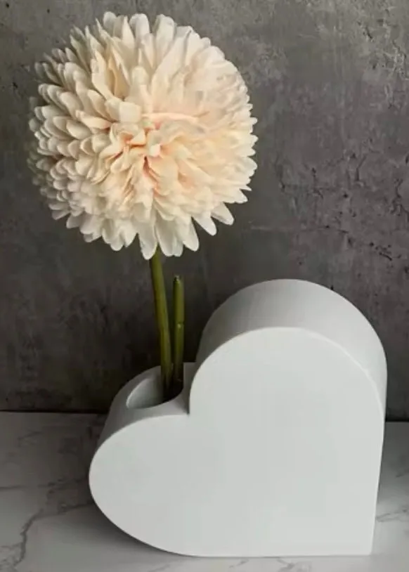 Hydroponic Vase - Heart Shaped Propagation Station - Room Diffuser
