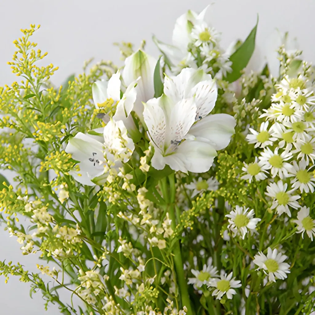Kiss of Yellow Flower Centerpiece