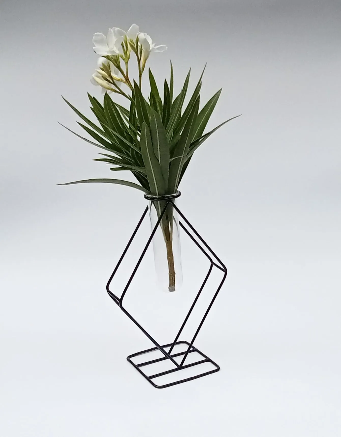 Z Designer Metallic Flower Vase/Test Tube Glass Vase for Hydroponic Plant/Modern Home Decor Vase/Vase for Home/Centerpiece,Flower Vase for Decor/Pc of 1 [ Metallic Vase Black ]